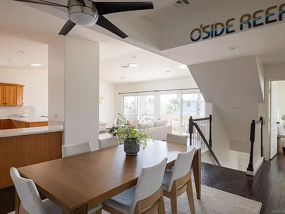 Dining area off the kitchen